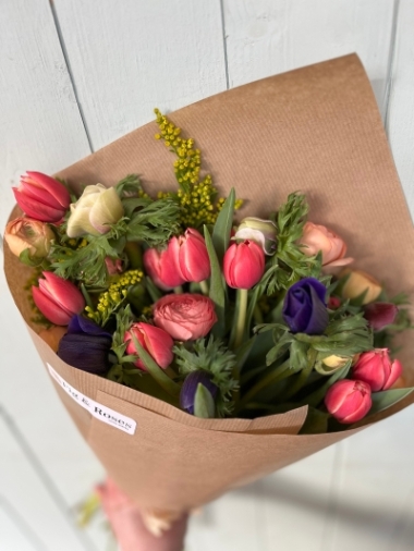 Spring wrap of flowers